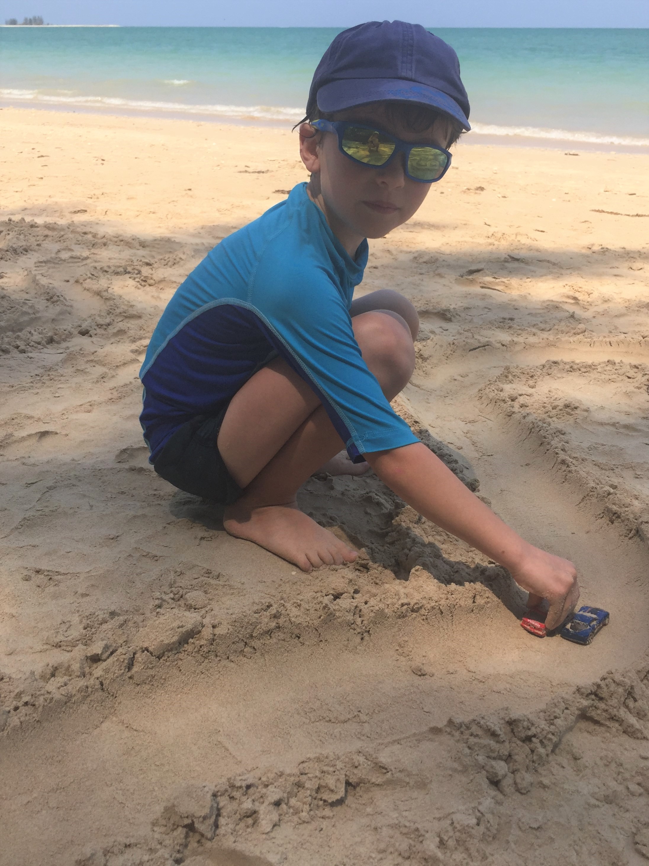 Course de voitures sur Coconuts Beach