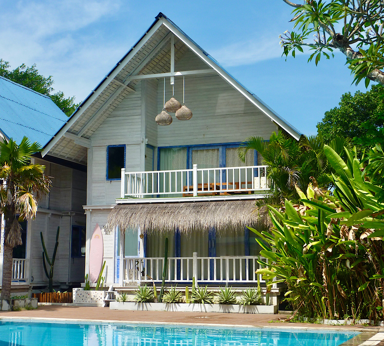 Mesari Beach Hut notre emplacement à Seminyak dans un petit « lotissement » de 10 charmantes maisons en bois blanc