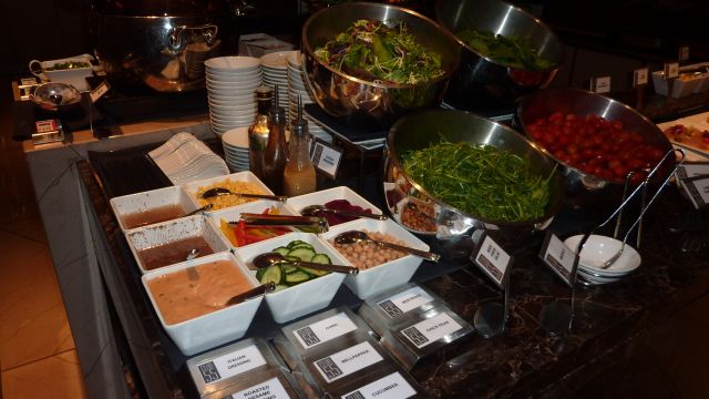 Légumes frais et sauces